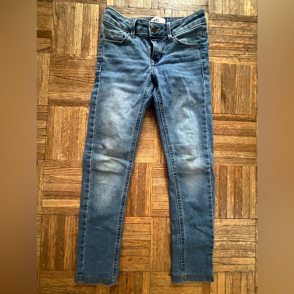 Girl’s Blue Jeans